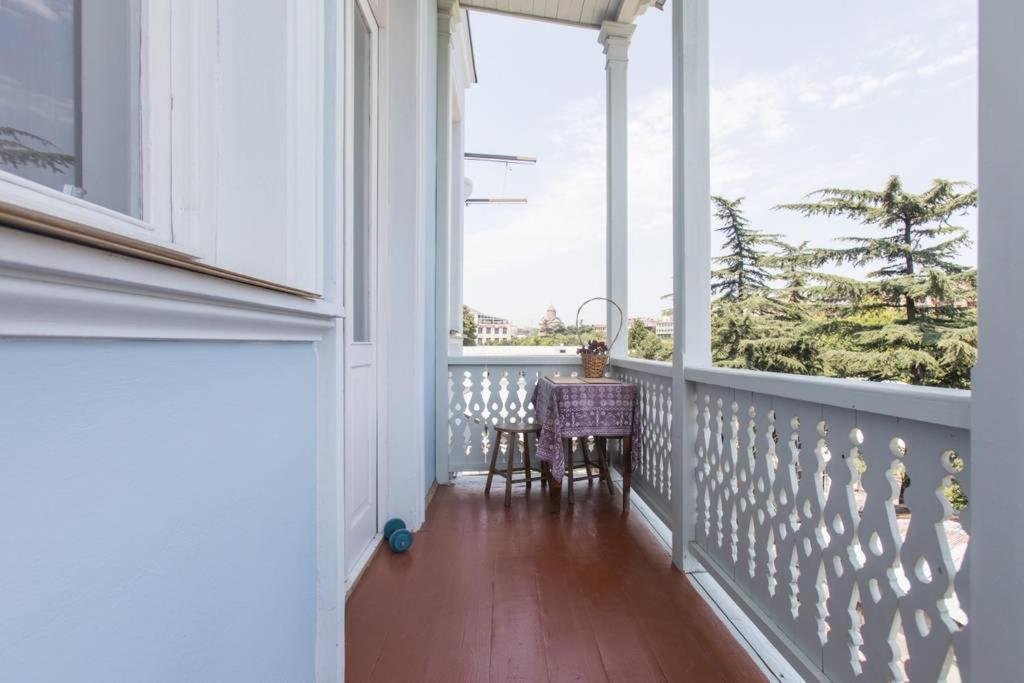 Тбилиси: Private Room in ABANOTUBANI, Heart of Old Tbilisi
