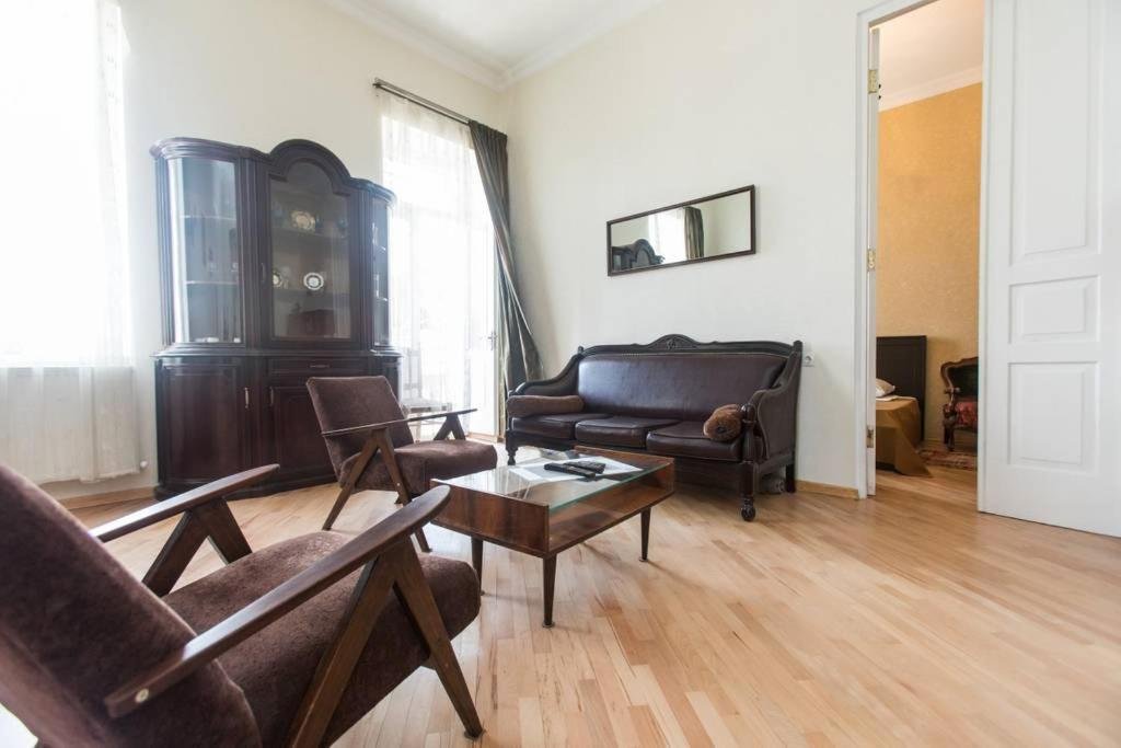 Тбилиси: Private Room in ABANOTUBANI, Heart of Old Tbilisi