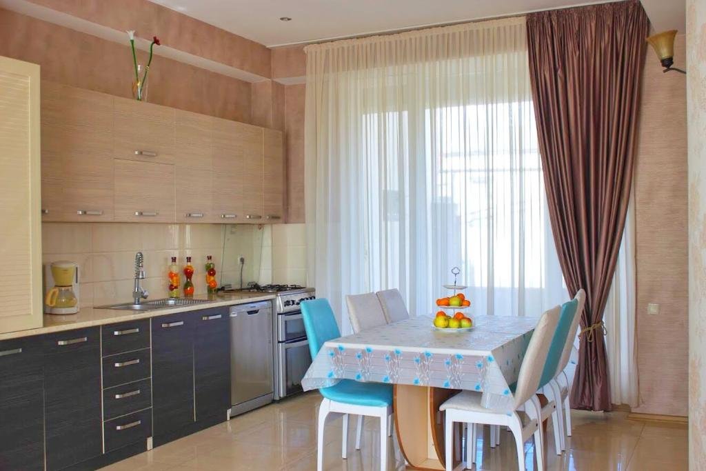 Тбилиси: Mr Happy’s Villa