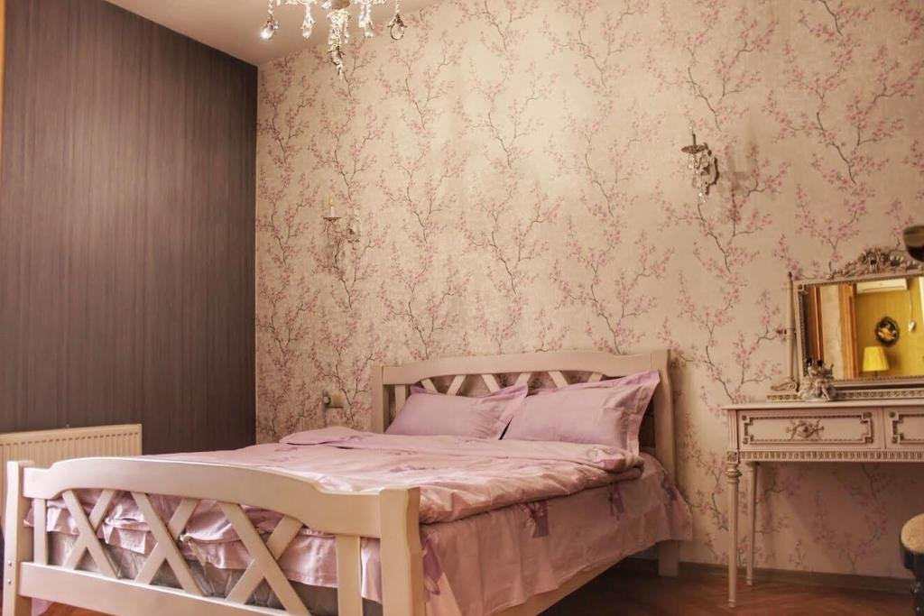 Тбилиси: Mr Happy’s Villa