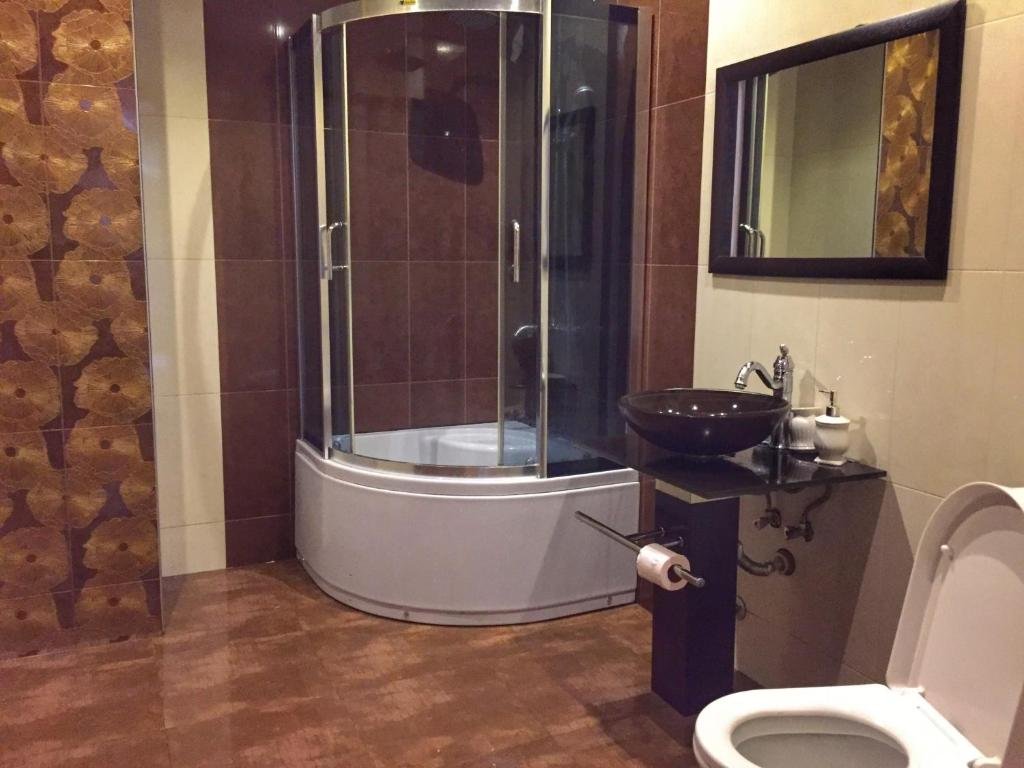 Тбилиси: Mr Happy’s Villa