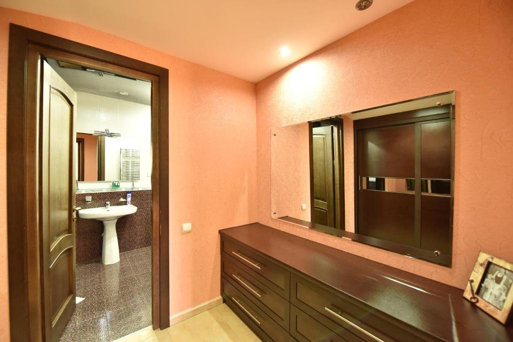 Тбилиси: Perfect Apartment in the Center of Tbilisi