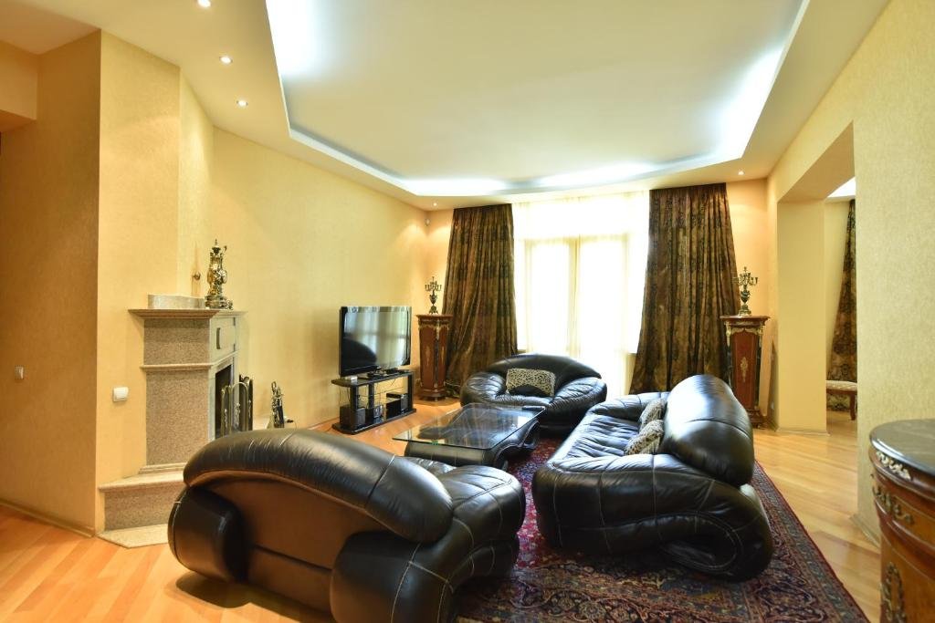 Тбилиси: Perfect Apartment in the Center of Tbilisi