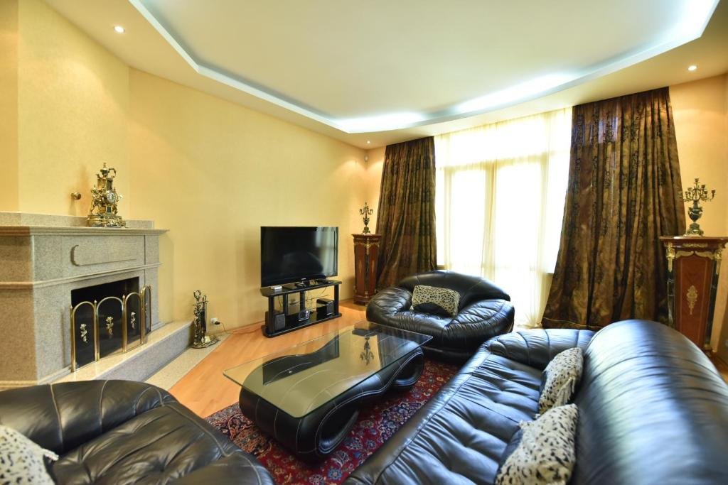 Тбилиси: Perfect Apartment in the Center of Tbilisi