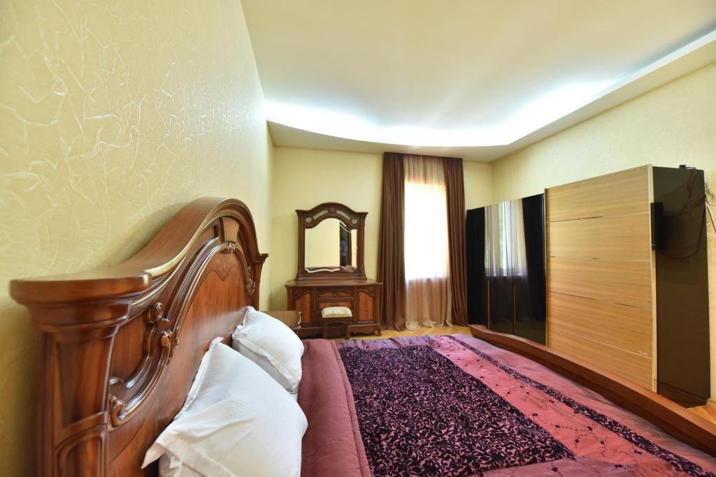 Тбилиси: Perfect Apartment in the Center of Tbilisi