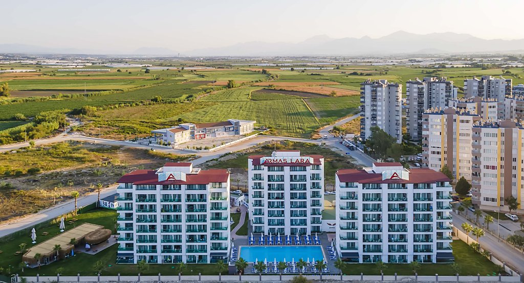 Аксу: Royal Towers Lara