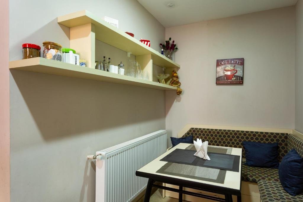 Тбилиси: Nino's Apartment in OLD Tbilisi