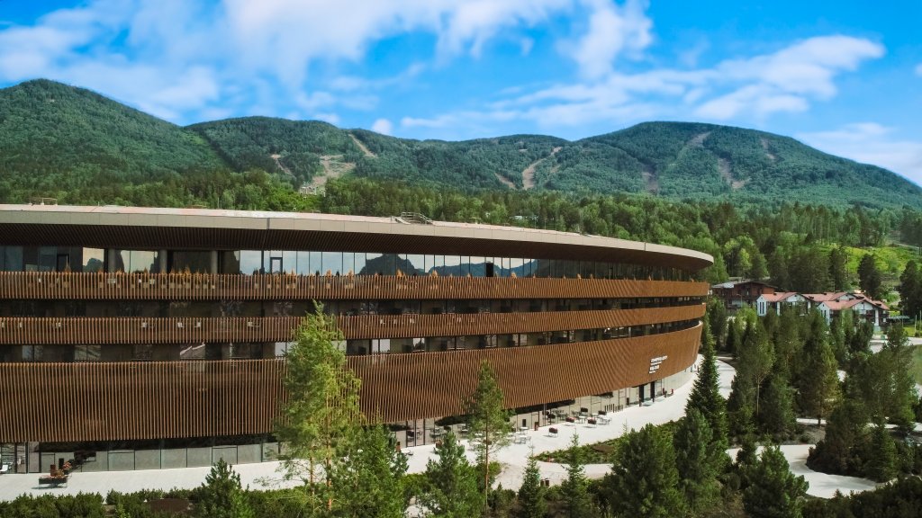 Озёрное: Отель 5* Гостиничный комплекс Манжерок