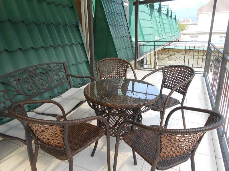 Гагра: Oman Apartments