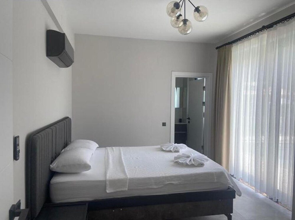 Дальян: Super Delux 6-bed Villa Brave
