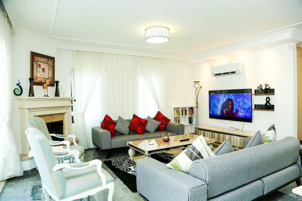 Дальян: Remarkable Private 4-bed Villa in Dalyan With Pool