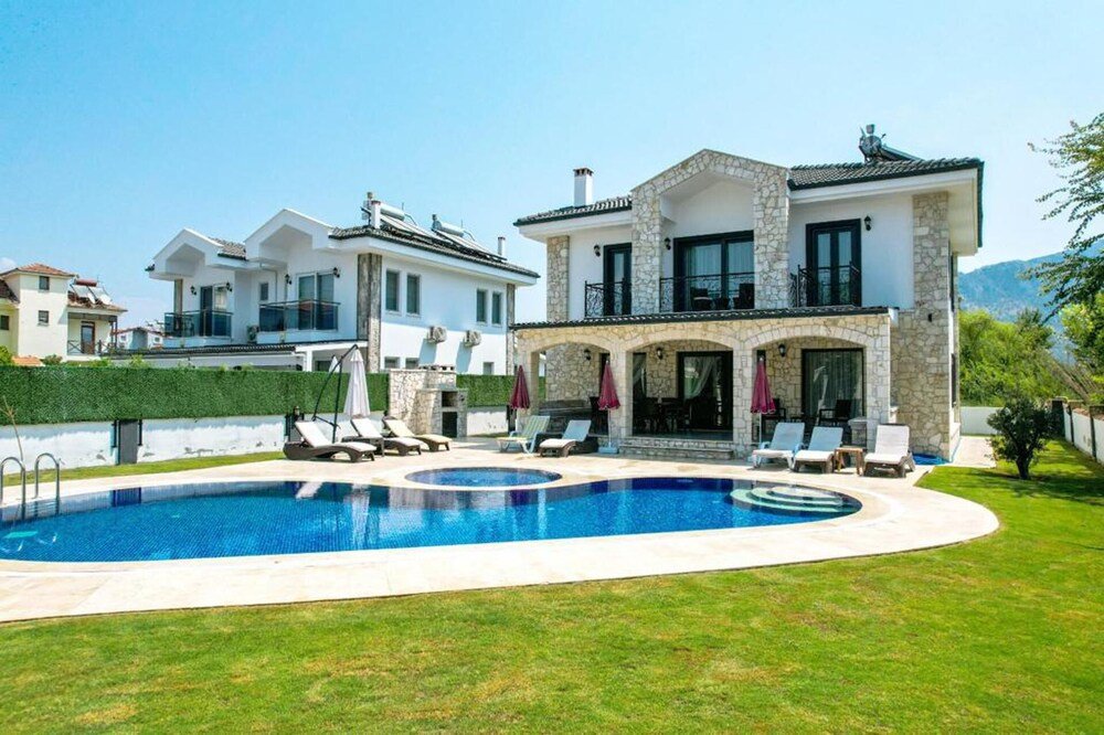 Дальян: Remarkable Private 4-bed Villa in Dalyan With Pool