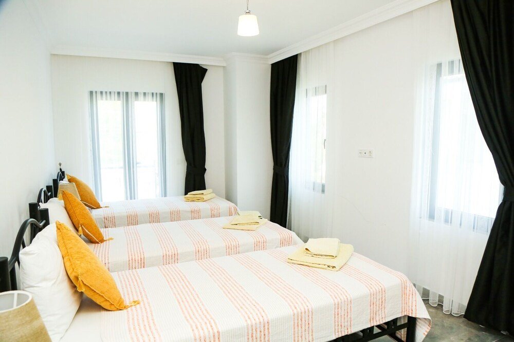 Дальян: Remarkable Private 4-bed Villa in Dalyan With Pool