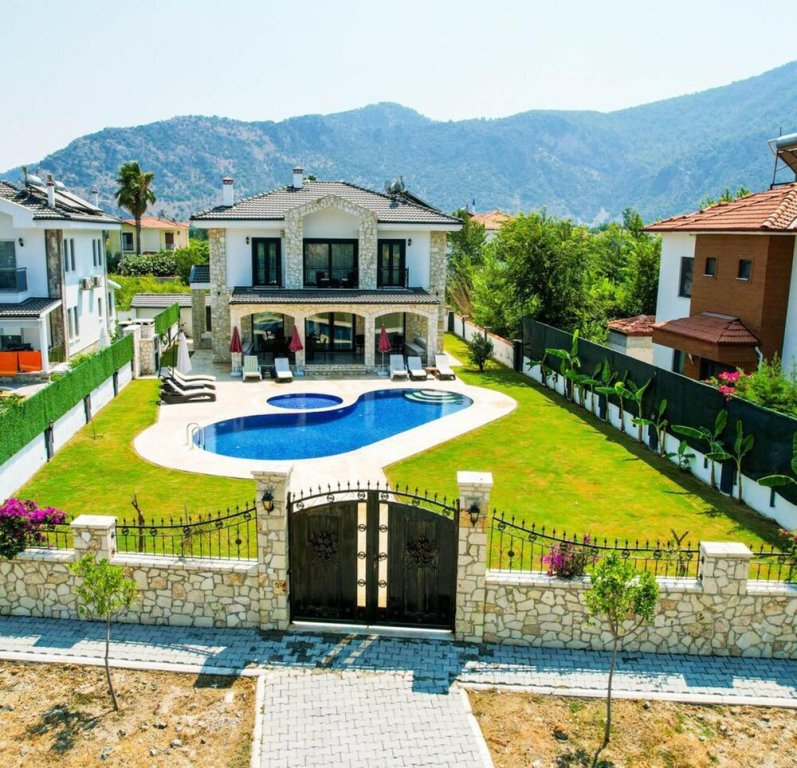 Дальян: Remarkable Private 4-bed Villa in Dalyan With Pool