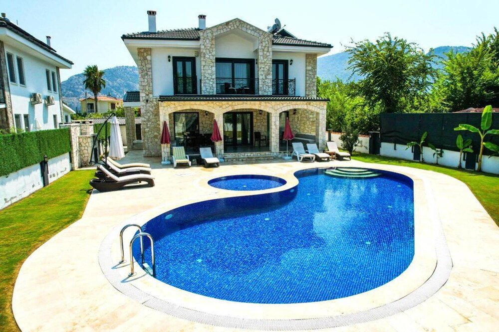 Дальян: Remarkable Private 4-bed Villa in Dalyan With Pool