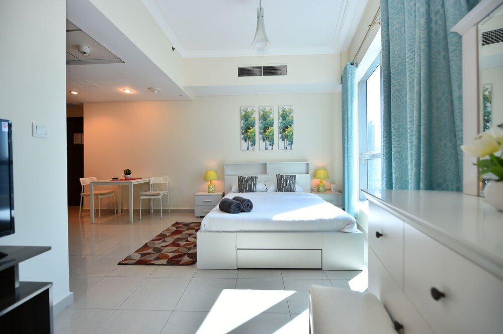 Дубай: RYN - Dubai Marina Studio with balcony