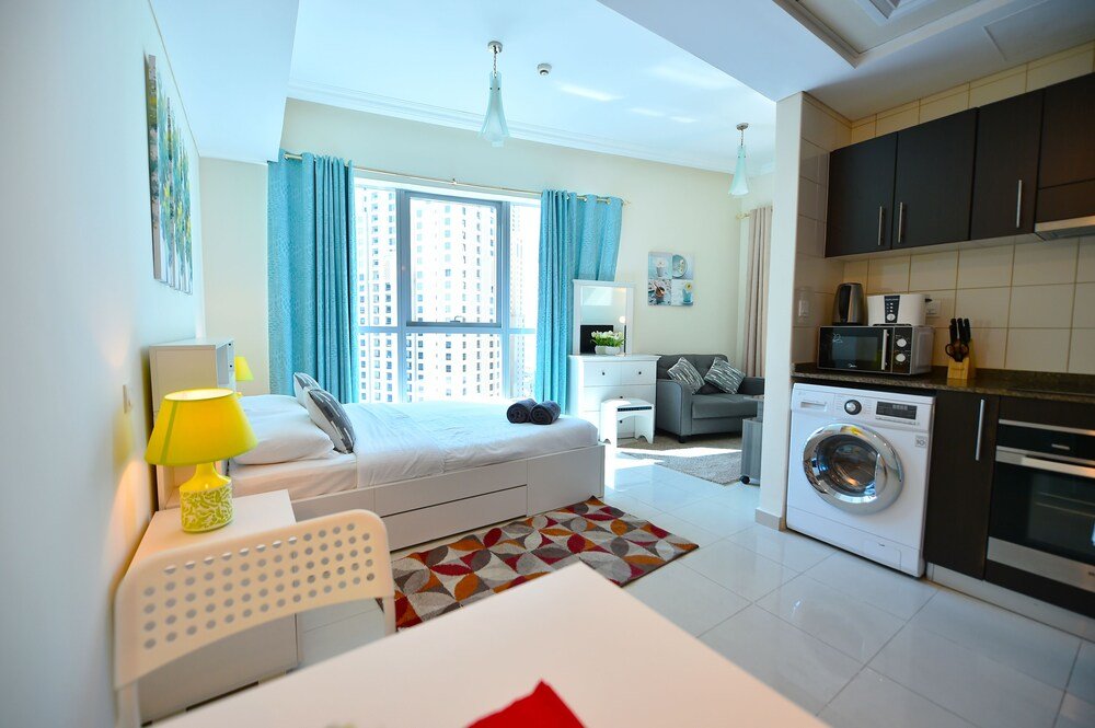 Дубай: RYN - Dubai Marina Studio with balcony