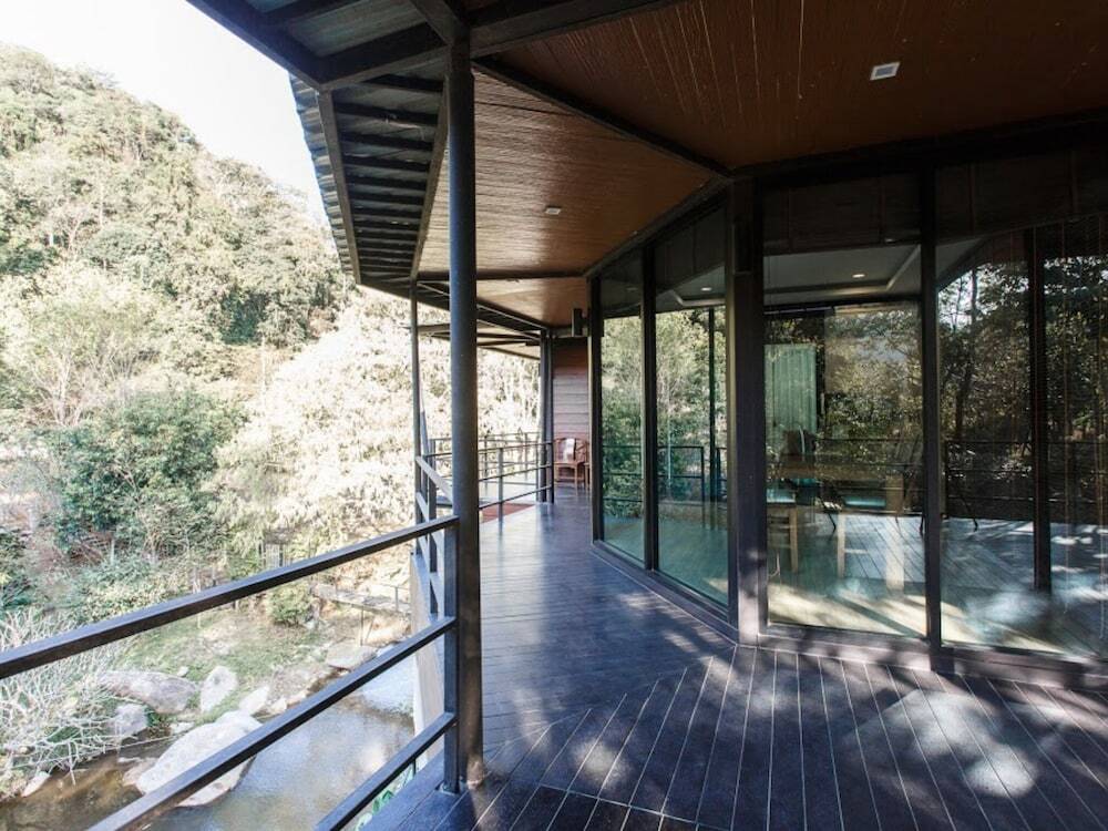 Мае-Он: The Stream House at Mae Kampong