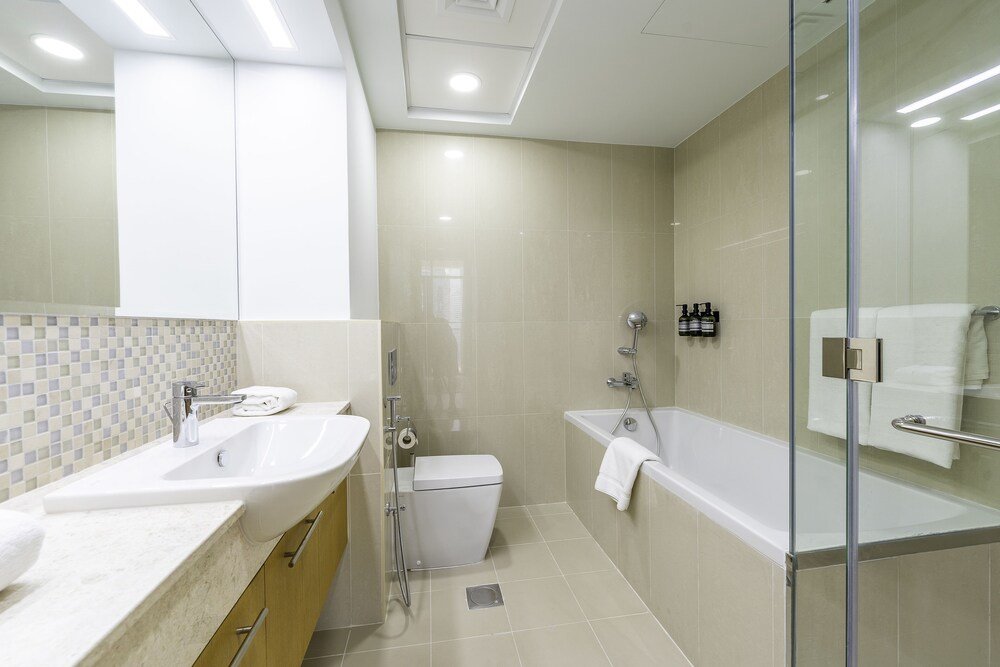Дубай: Monty - Upscale Modern 1BR in the heart of DT Dubai