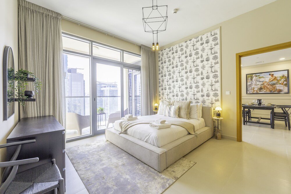 Дубай: Monty - Upscale Modern 1BR in the heart of DT Dubai