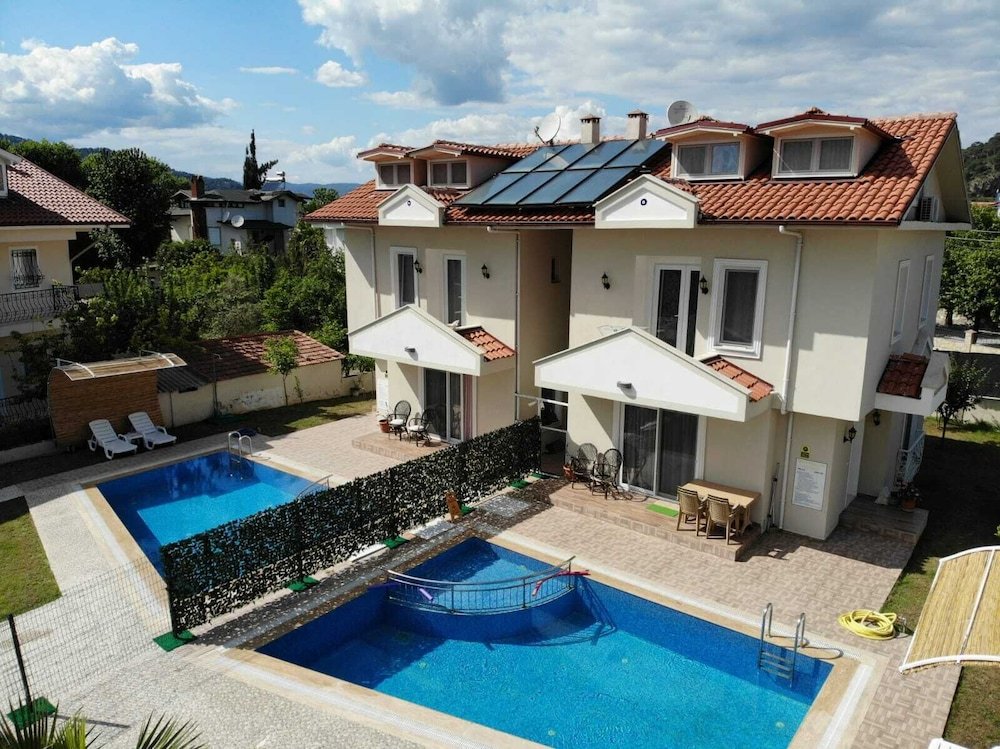 Дальян: Villa Savran