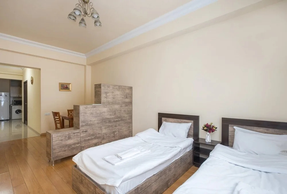 Ереван: Stay Inn на ул. Екмалян