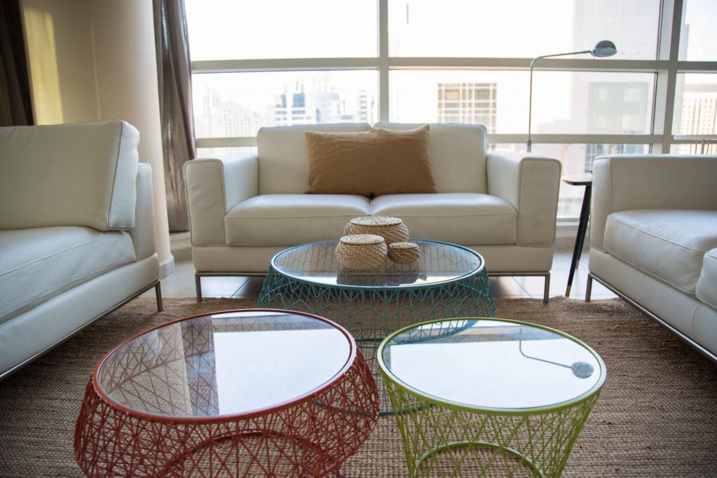 Дубай: Top Floor Familly Apartment with Stunning views