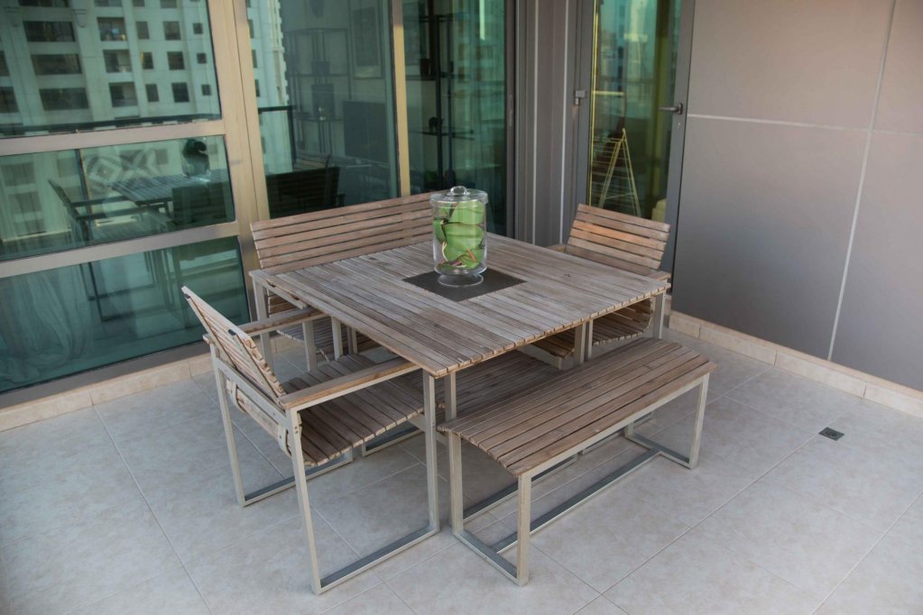 Дубай: Top Floor Familly Apartment with Stunning views