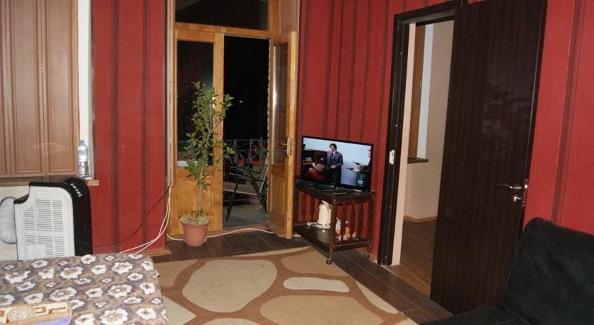 Тбилиси: The Godfather Hotel