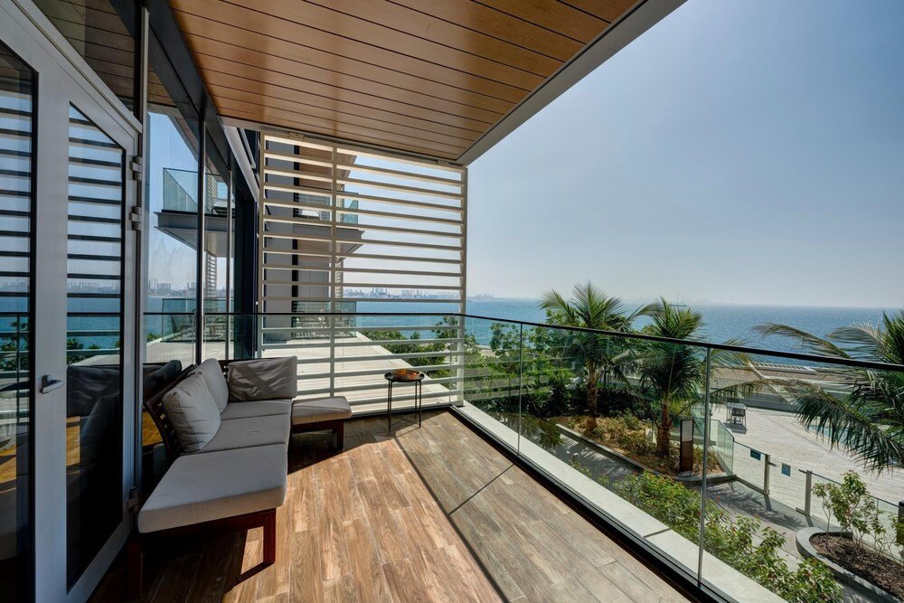 Дубай: Urban Island Getaway on Bluewaters