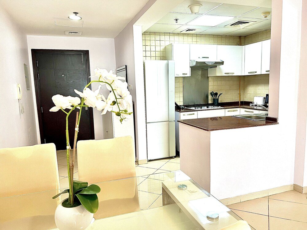 Дубай: SuperHost - Dazzling Marina Views From This Diamond Apartment
