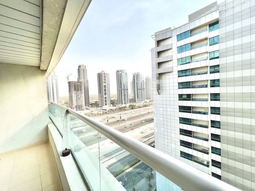 Дубай: SuperHost - Dazzling Marina Views From This Diamond Apartment