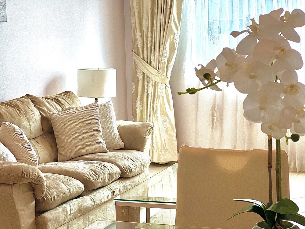 Дубай: SuperHost - Dazzling Marina Views From This Diamond Apartment