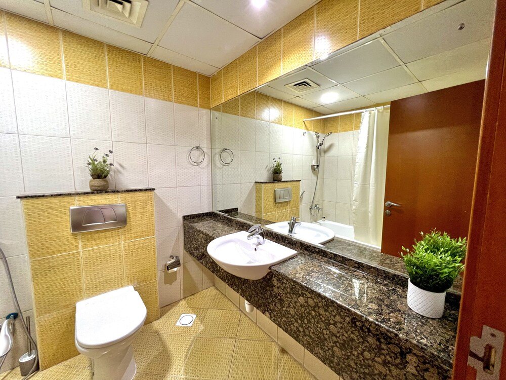 Дубай: SuperHost - Dazzling Marina Views From This Diamond Apartment