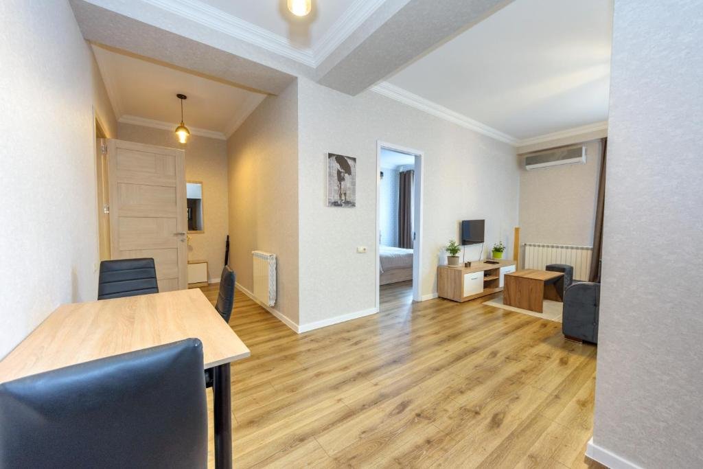 Тбилиси: Sunny Park Apartment