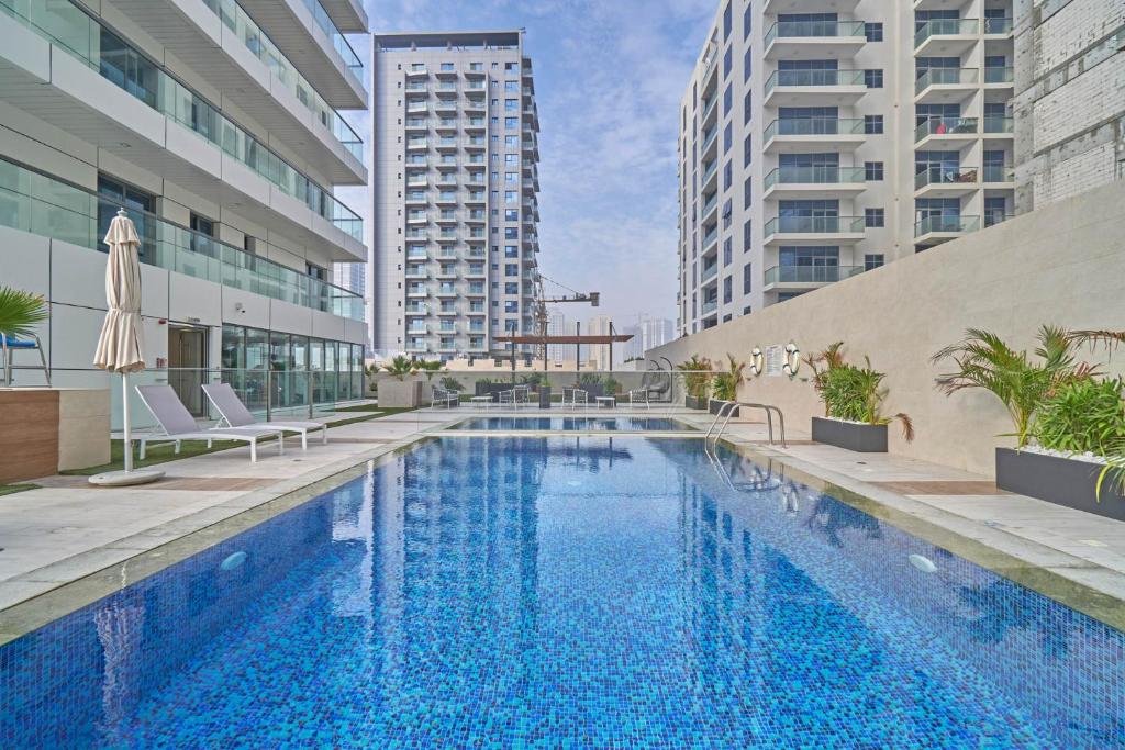 Дубай: Elegant Studio In Jvc