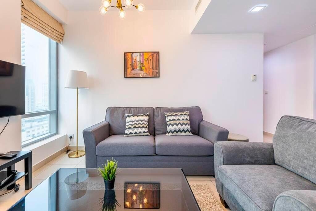Дубай: Takoma Home