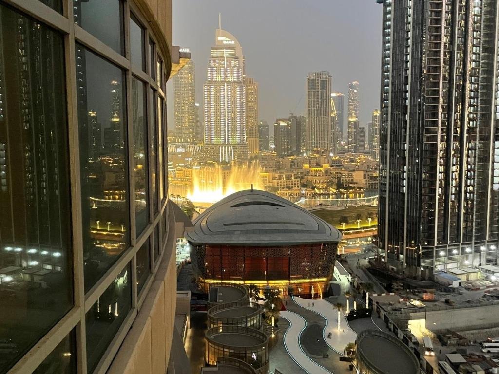Дубай: Luxurious 1B With Opera & fountains views