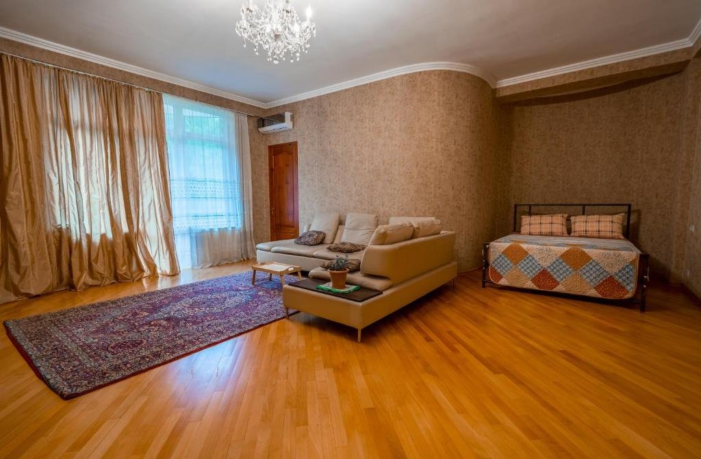 Тбилиси: Vake Elegant Apartment