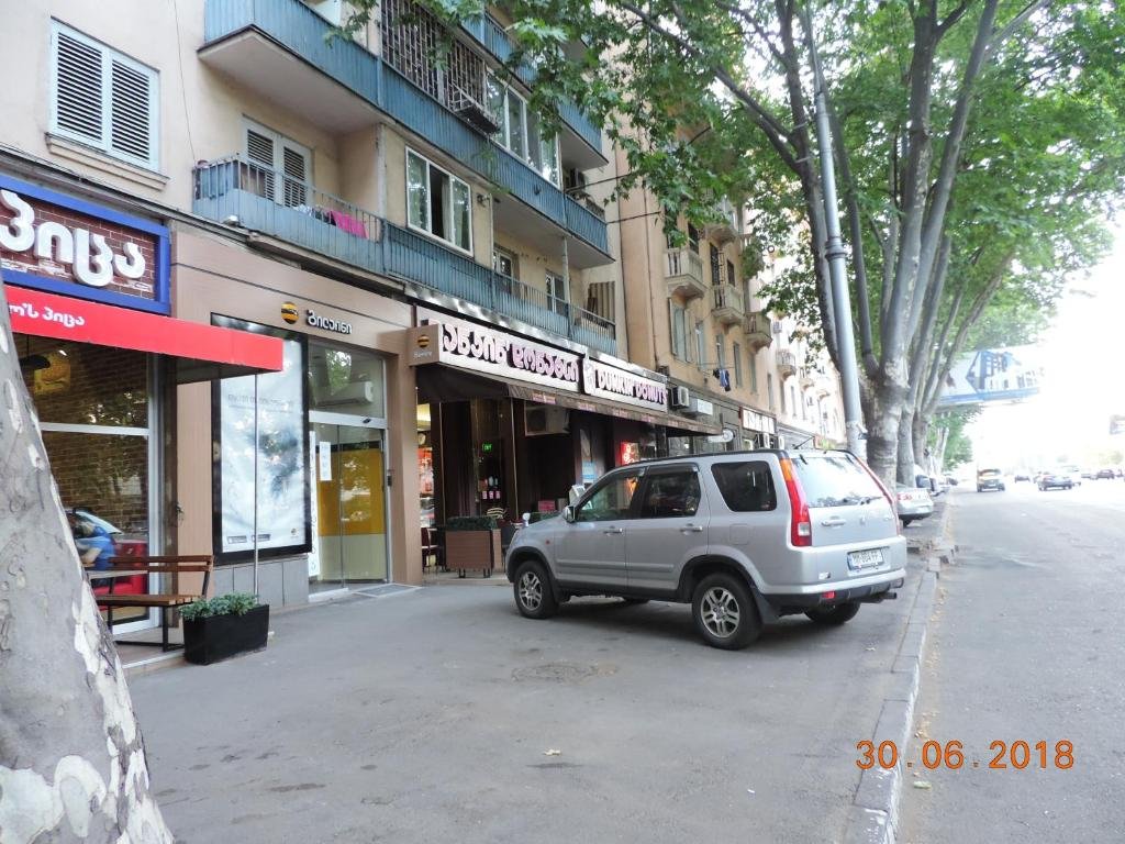 Тбилиси: SandroNika Apartments