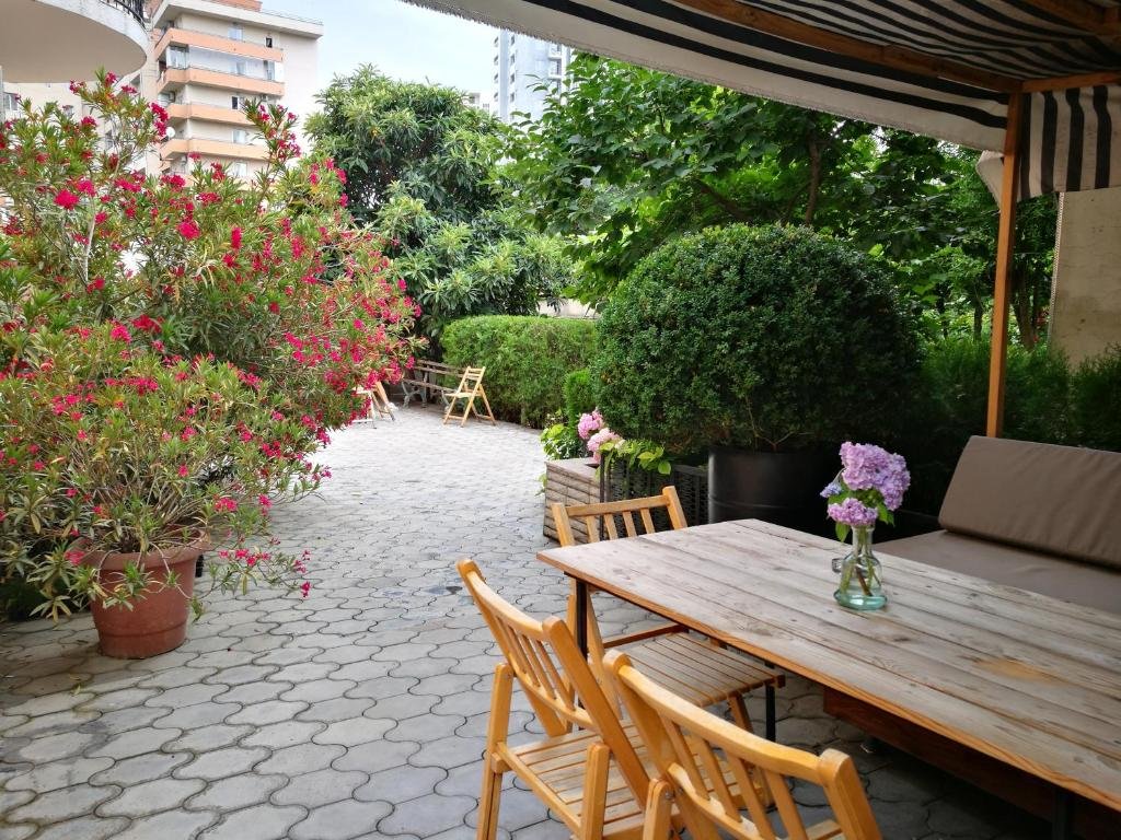 Тбилиси: Varketili Garden