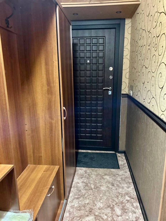 Междуреченск: Апартаменты Двухкомнатная Квартира в Центре Города