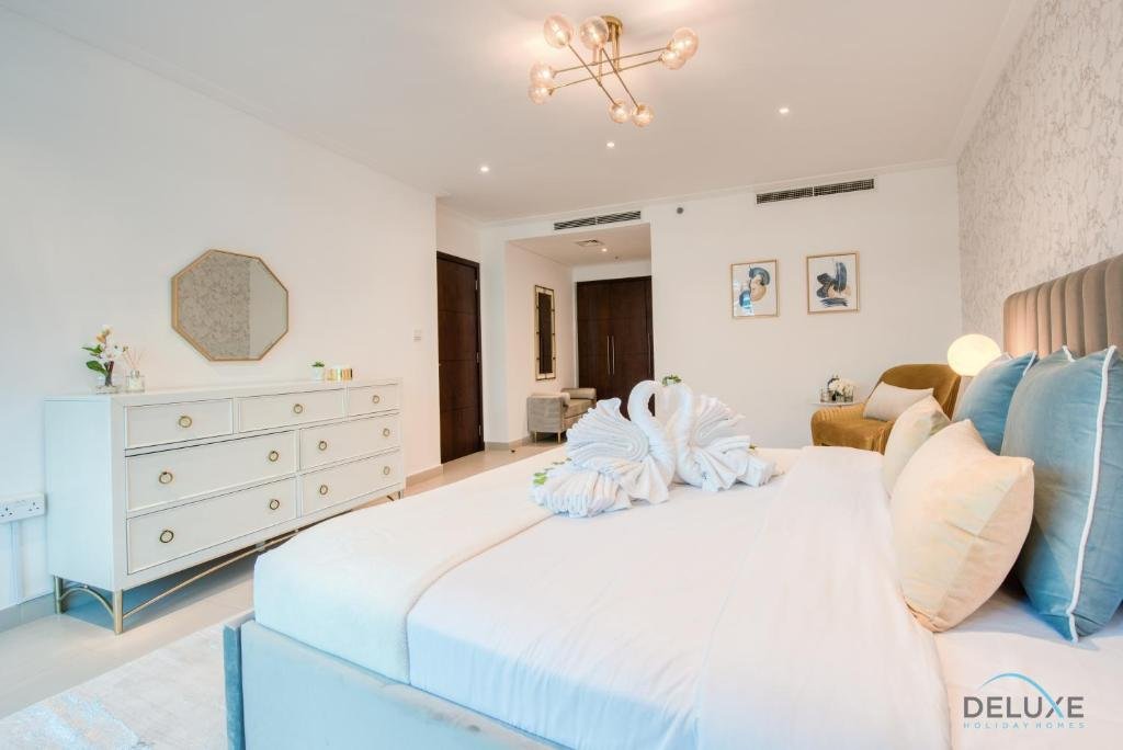 Дубай: Stunning 1BR in Marina Promenade Dubai Marina by Deluxe Holiday Homes