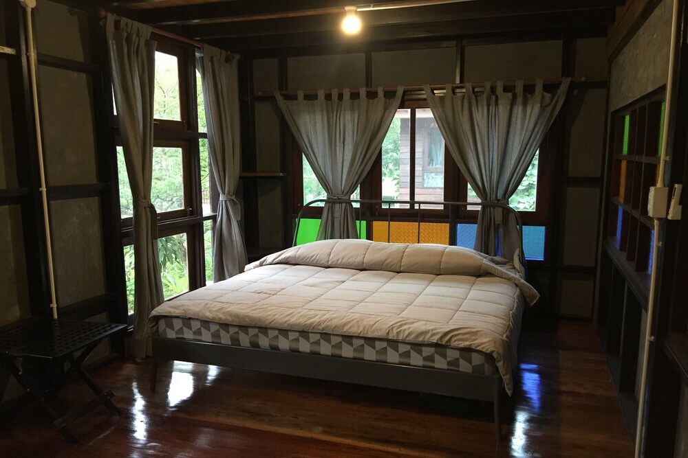 Сирача: Baan Lanwa Homestay