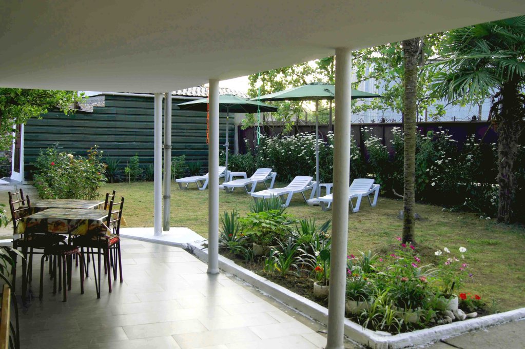 Сухум: Dom Pod Klyuch Guest House