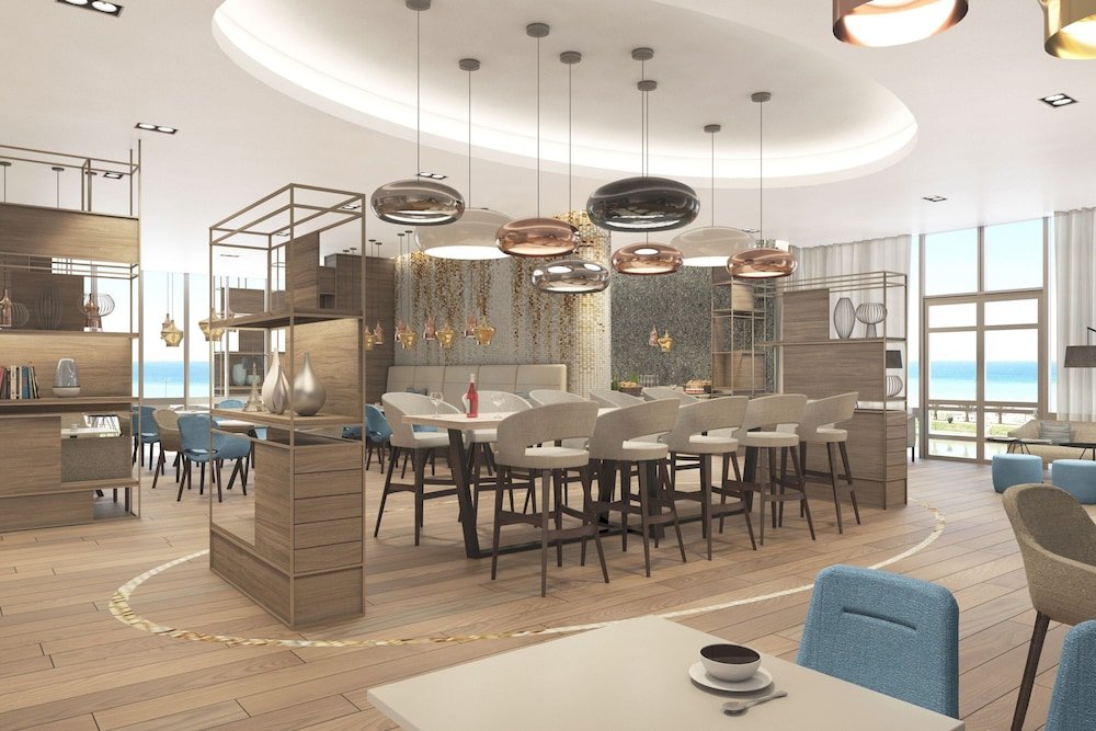 Батуми: Courtyard by Marriott Batumi
