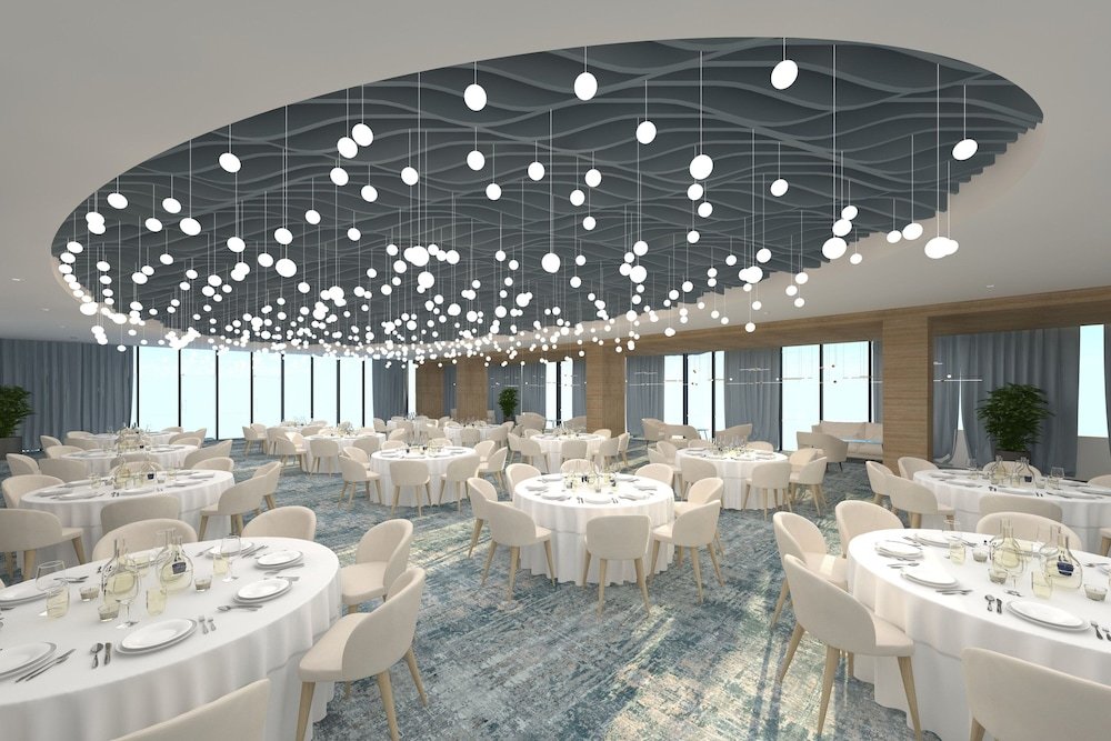 Батуми: Courtyard by Marriott Batumi