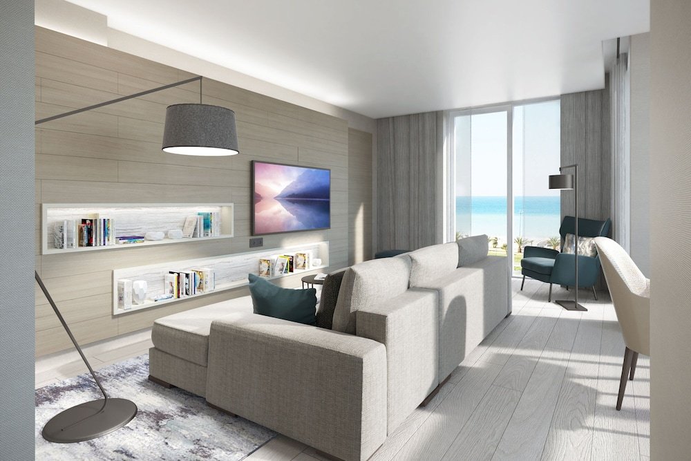 Батуми: Courtyard by Marriott Batumi