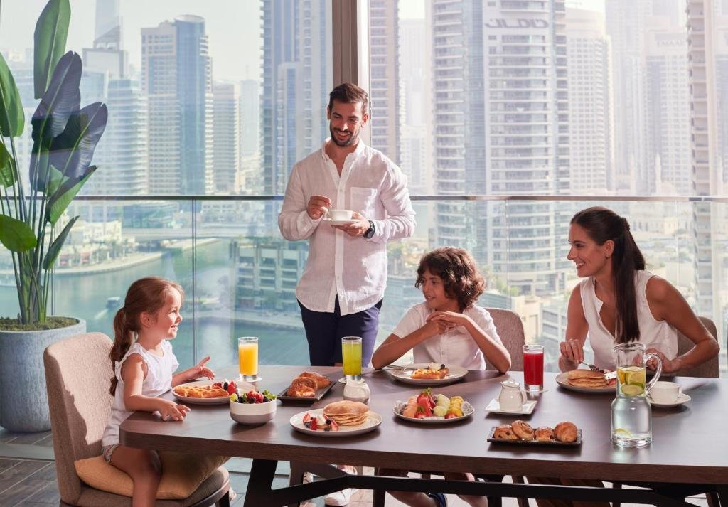 Дубай: Jumeirah Living Marina Gate Hotel and Apartments