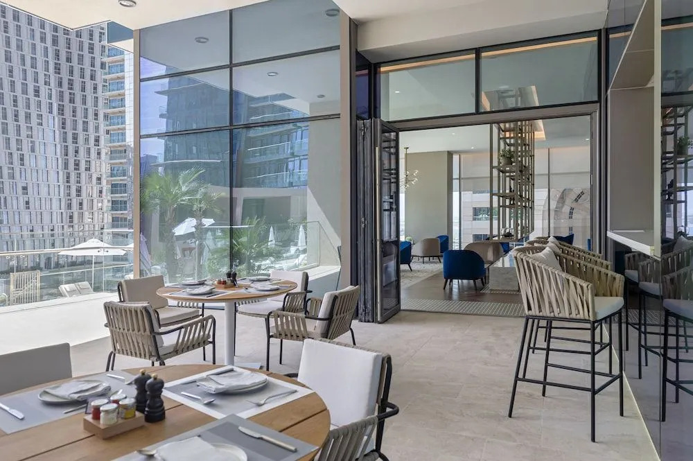 Дубай: Jumeirah Living Marina Gate Hotel and Apartments